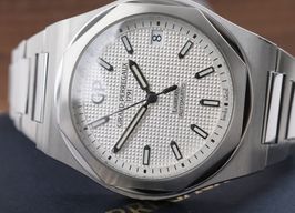 Girard-Perregaux Laureato 81010-11-131-11A -