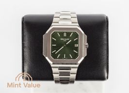 Patek Philippe Cubitus 5821/1A-001 (2024) - Green dial 45 mm Steel case