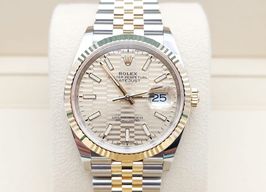 Rolex Datejust 126233 (2023) - Gold dial 36 mm Gold/Steel case