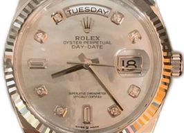 Rolex Day-Date 36 128236 (2023) - Pearl dial 36 mm Platinum case