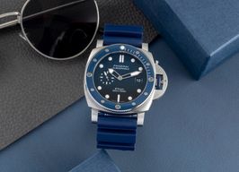 Panerai Luminor Submersible PAM01289 (Unknown (random serial)) - Blue dial 44 mm Steel case