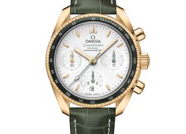 Omega Speedmaster 324.63.38.50.02.004 (2025) - Silver dial 38 mm Yellow Gold case
