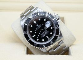 Rolex Submariner Date 16610 (2000) - Black dial 40 mm Steel case