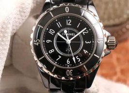 Chanel J12 H5695 (2024) - Black dial 33 mm Ceramic case