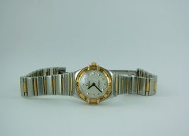 Omega Constellation - (2006) - White dial 22 mm Gold/Steel case