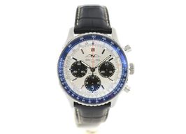 Breitling Navitimer 1 B01 Chronograph AB0138241G1P1 (2023) - Zilver wijzerplaat 43mm Staal