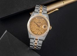 Unknown Unknown 76213-0016 (Unknown (random serial)) -