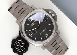 Panerai Luminor Marina 1950 3 Days Automatic PAM00352 (2017) - Bruin wijzerplaat 44mm Titanium