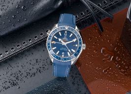 Omega Seamaster Planet Ocean 232.92.44.22.03.001 (Onbekend (willekeurig serienummer)) - Blauw wijzerplaat 44mm Titanium