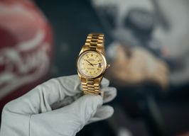 Rolex Datejust 31 68278 (1987) - Champagne dial 31 mm Yellow Gold case