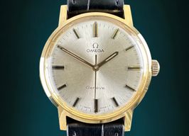 Omega Genève 135.070 (1970) - Wit wijzerplaat 34mm Geelgoud