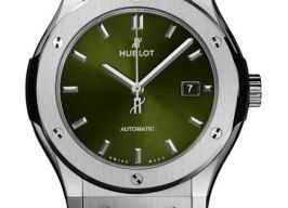 Hublot Classic Fusion 542.NX.8970.RX (2026) - Groen wijzerplaat 42mm Titanium