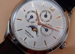Montblanc Heritage Chronométrie 112534 (2025) - Silver dial 40 mm Steel case