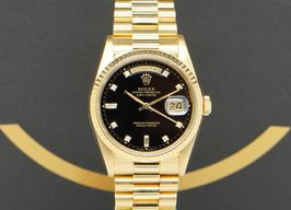 Rolex Day-Date 36 18238 (1993) - Black dial 36 mm Yellow Gold case
