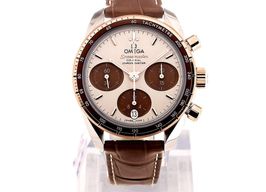 Omega Speedmaster 324.23.38.50.02.002 (2025) - Beige dial 38 mm Steel case