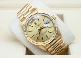 Rolex Day-Date 36 18238 (1994) - Champagne dial 36 mm Yellow Gold case
