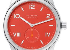 NOMOS Club Campus 723.GB (2026) - Red dial 39 mm Steel case