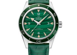Omega Seamaster 300 234.93.41.21.99.001 (2025) - Groen wijzerplaat 41mm Platina