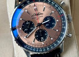 Breitling Navitimer 1 B01 Chronograph AB0138241K1P1 (2022) - Rood wijzerplaat 43mm Staal