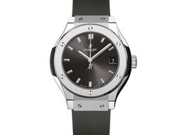Hublot Classic Fusion Racing Grey 581.NX.7071.RX (2023) - Grijs wijzerplaat 33mm Titanium