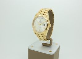 Rolex Day-Date 40 228238 -
