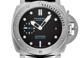 Panerai Luminor Submersible PAM02973 (2025) - Zwart wijzerplaat 42mm Staal