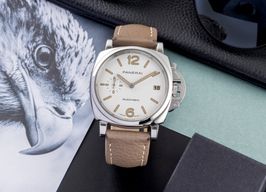 Panerai Luminor Due PAM01043 -