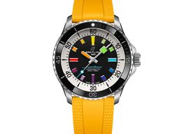 Breitling Superocean 42 A17375211B2S4 (2025) - Black dial 43 mm Steel case