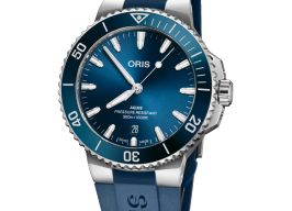 Oris Aquis Date 01 733 7787 4135-07 4 22 35FC -