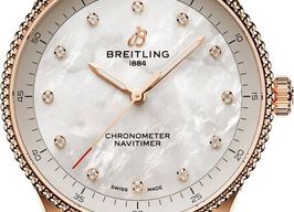 Breitling Navitimer R77320E61A1R1 (2026) - Pearl dial 32 mm Red Gold case