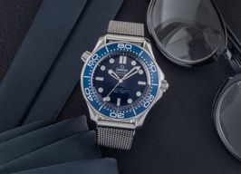 Omega Seamaster Diver 300 M 210.30.42.20.03.002 (Onbekend (willekeurig serienummer)) - Blauw wijzerplaat 42mm Staal