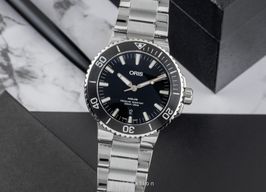 Oris Aquis Date 01 733 7730 4154-07 8 24 05PEB (Onbekend (willekeurig serienummer)) - Zwart wijzerplaat 44mm Staal