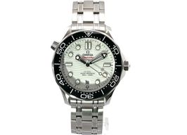 Omega Seamaster Diver 300 M 210.30.42.20.04.001 (2024) - Wit wijzerplaat 42mm Staal