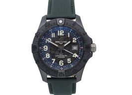 Breitling Avenger S32320101B1X1 (2025) - Black dial 44 mm Ceramic case