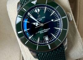 Breitling Superocean Heritage AB3110361L1S1 (2025) - Green dial 40 mm Steel case