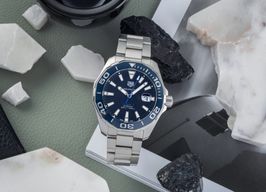 TAG Heuer Aquaracer 300M WAY201C.FC6395 (2017) - Zwart wijzerplaat 43mm Staal