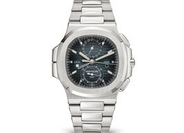 Patek Philippe Nautilus 5990/1A-011 (2025) - Blauw wijzerplaat 41mm Staal