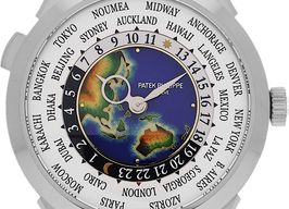 Patek Philippe World Time 5231G-001 (2025) - Meerkleurig wijzerplaat 38mm Witgoud