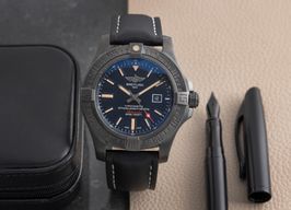 Breitling Avenger Blackbird V17310 (2016) - Black dial 48 mm Titanium case