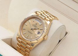 Rolex Day-Date 40 228238 -