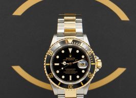 Rolex Submariner Date 16613 (2009) - Black dial 40 mm Gold/Steel case