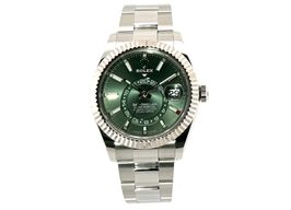 Rolex Sky-Dweller 336934 (2024) - Green dial 42 mm Gold/Steel case