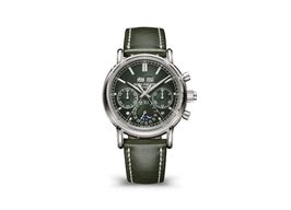 Patek Philippe Perpetual Calendar 5204G-001 (2025) - Green dial 40 mm White Gold case