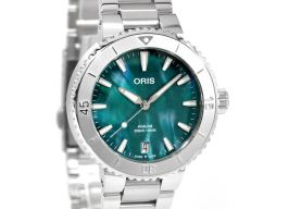 Oris Aquis 01 733 7770 4137-07 8 18 05P (2024) - Groen wijzerplaat 37mm Staal