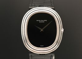 Patek Philippe Golden Ellipse 3634 (1975) - Blue dial 33 mm Yellow Gold case