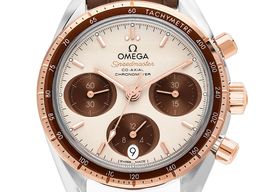 Omega Speedmaster 324.23.38.50.02.002 (2025) - Beige wijzerplaat 38mm Staal