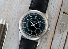 Patek Philippe Calatrava 6000G (2010) - 38 mm White Gold case