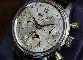 Record Vintage Unknown (1960) - Silver dial 35 mm Steel case