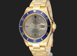 Rolex Submariner Date 16618 (2000) - Grey dial 40 mm Yellow Gold case