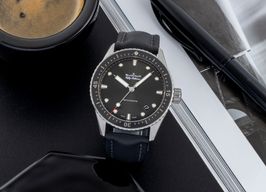 Blancpain Fifty Fathoms Bathyscaphe 5000-1110-B52A (Unknown (random serial)) - Grey dial 44 mm Steel case
